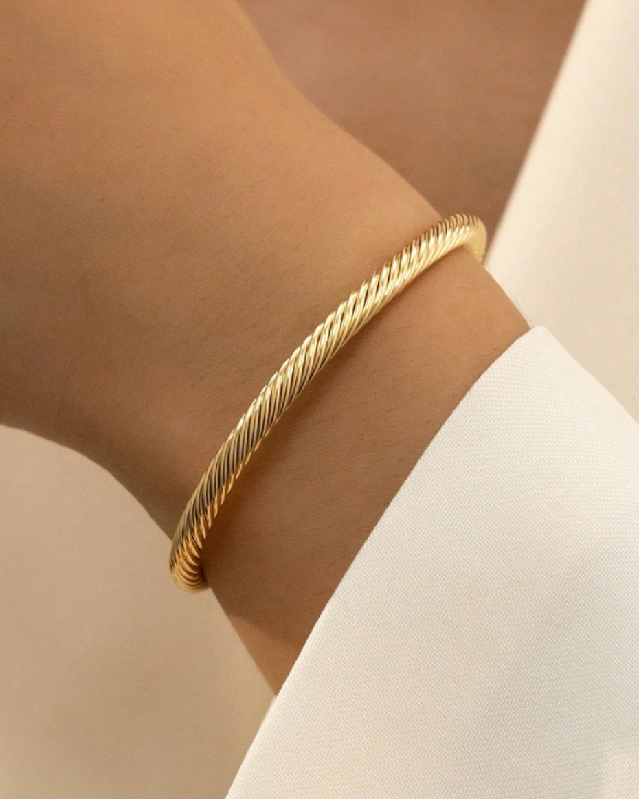 TWIST CUFF