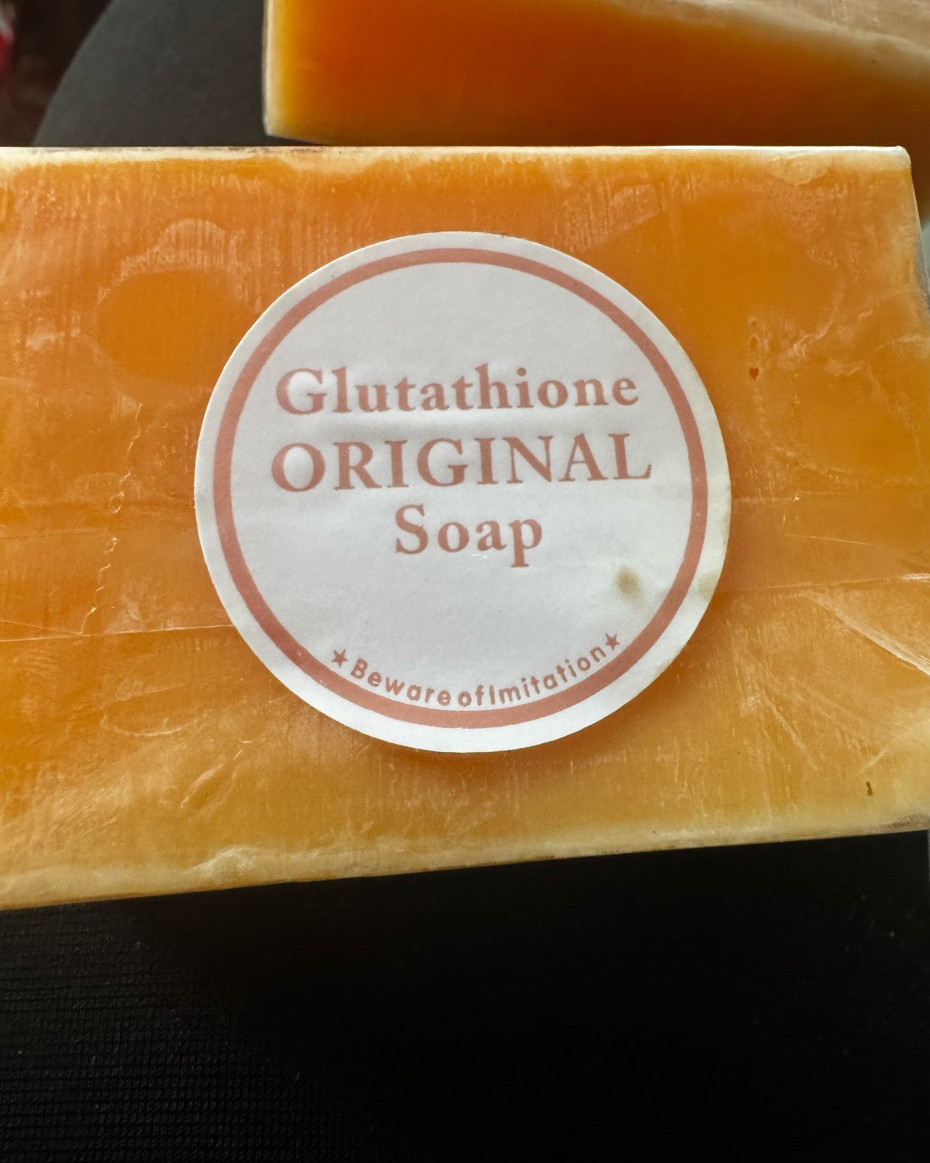 glutathione original soap Glutathione Skin Lightening Soap 75gm with Kojic Acid & Vitamin C, E main image 1