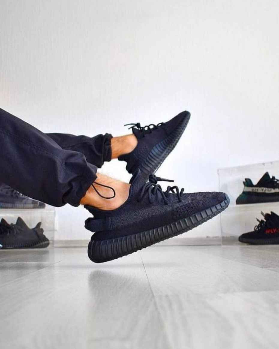 Yeezy Boost 350 V2 'Onyx' YEEZYSHOP Ye's Signature
