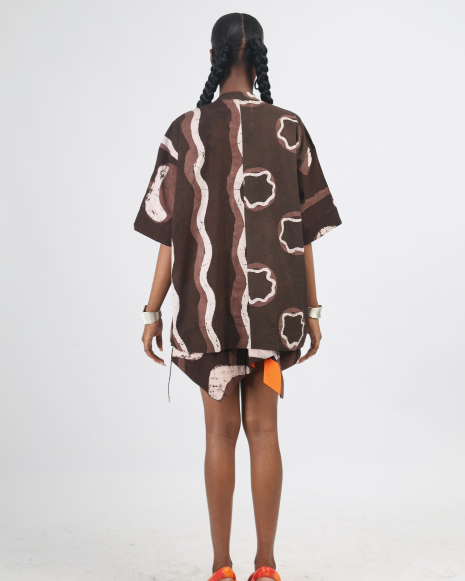 WHITE AND BROWN MULTIPRINT SHIRT
