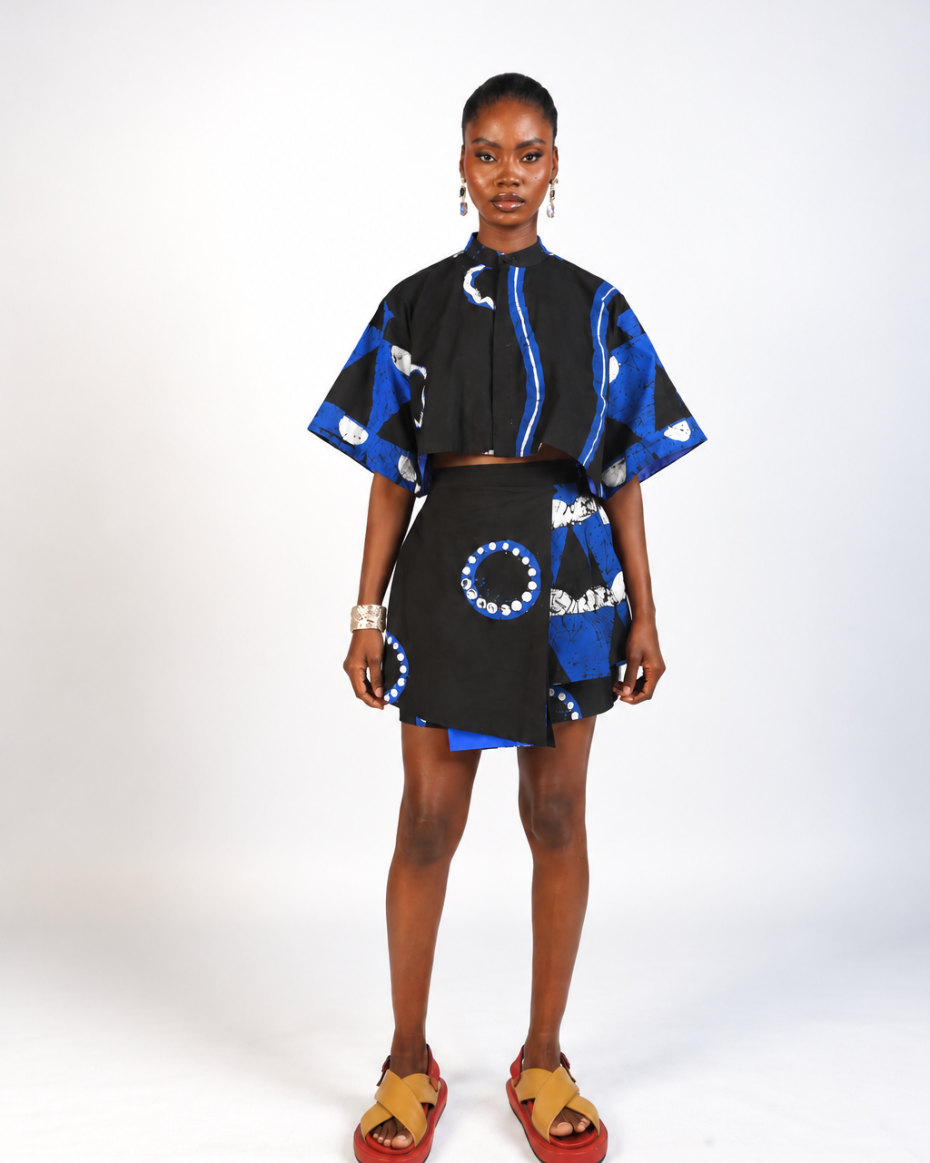 WHITE, BLACK AND SINGLE COLOURED PRINT MINI IRO SKORT