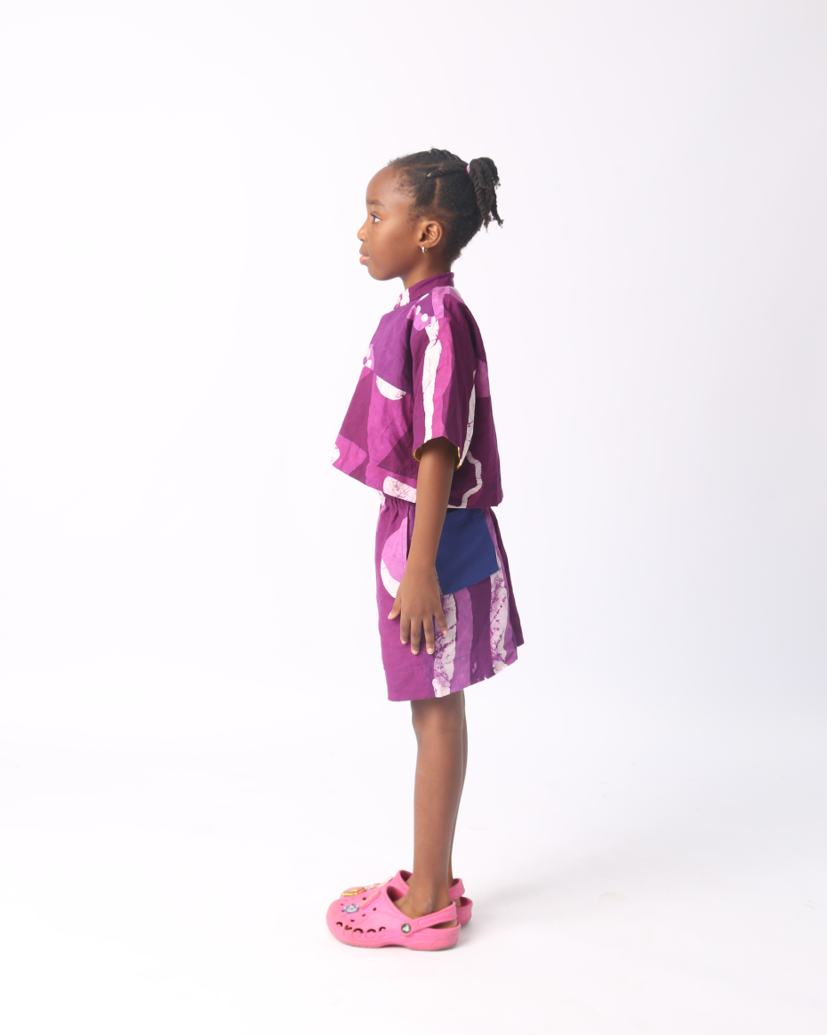 KIDS WHITE AND MAGENTA MULTIPRINT SHORTS
