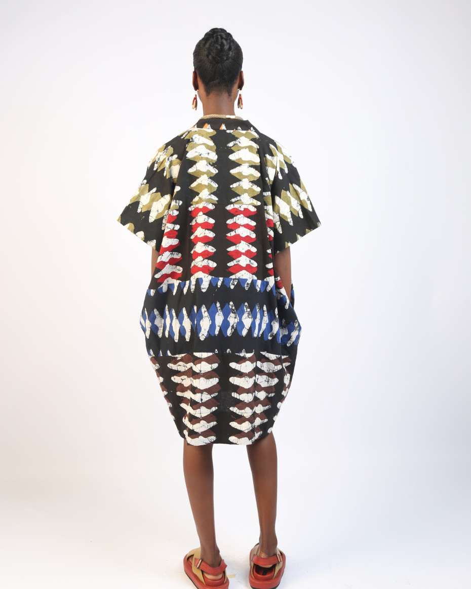 TANGERINE, BLUE  AND BLACK DIAMOND MINI AGBADA WITH GREEN OUTILNE