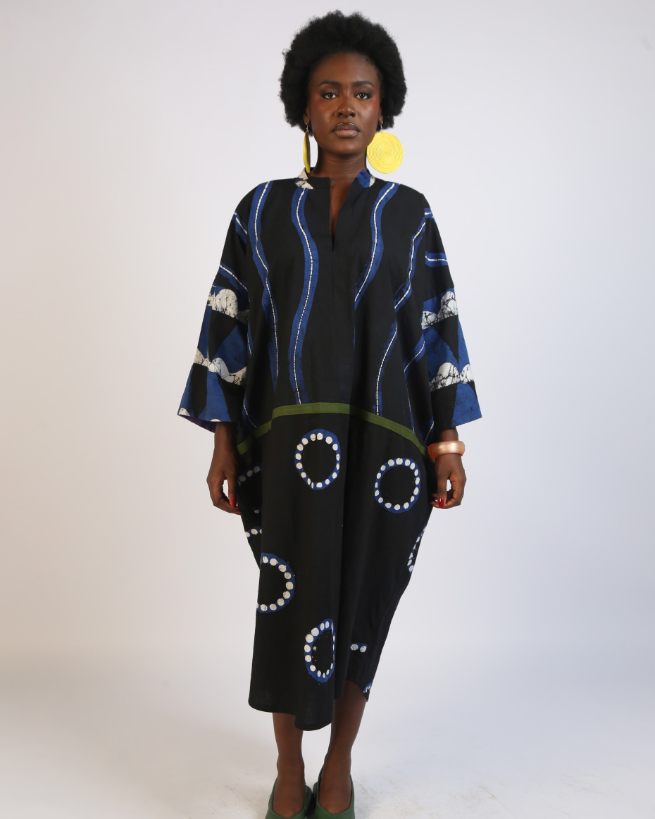 WHITE, BLUE AND BLACK MULTIPRINT KAFTAN WITH KHAKI OUTLINE