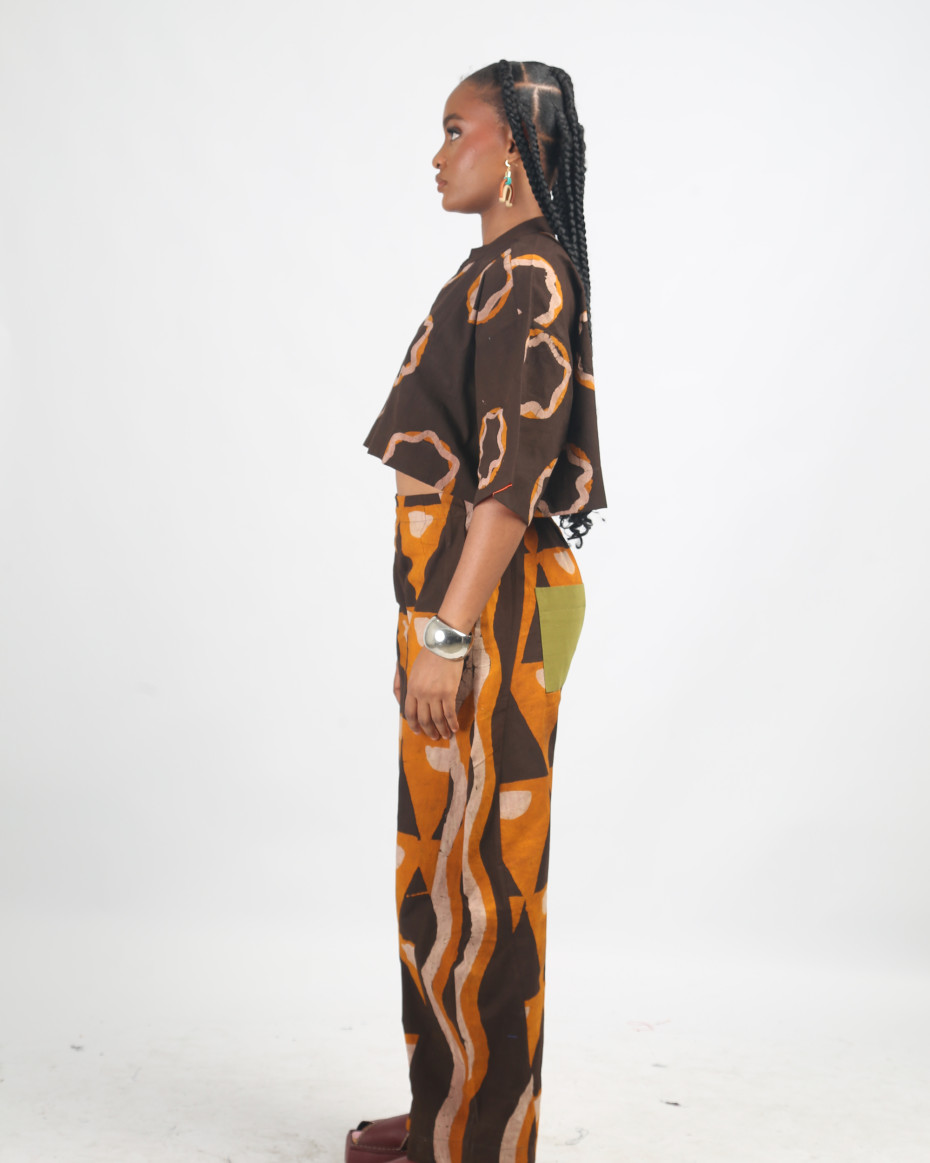 ONI BROWN, GOLDEN YELLOW AND BROWN CROP SHIRT