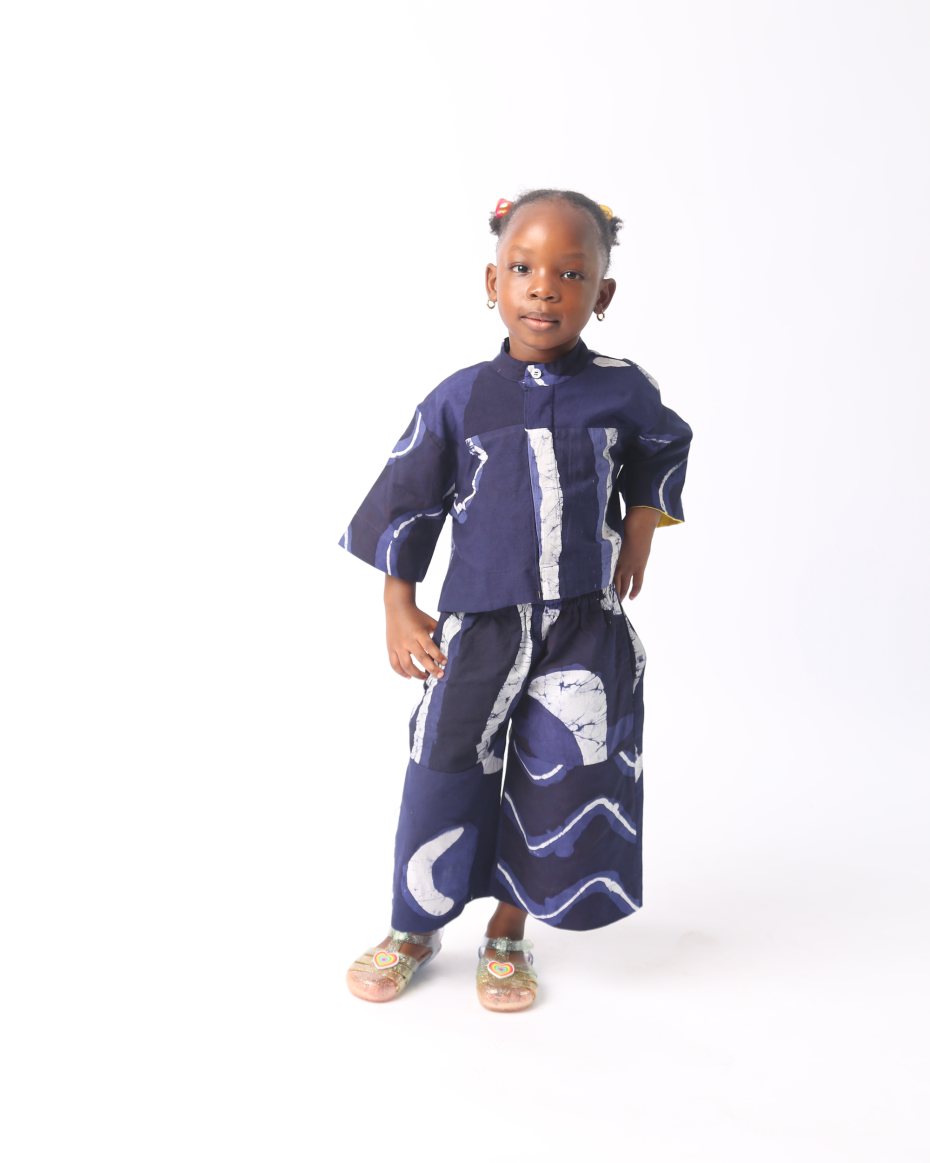 KIDS WHITE AND NAVY BLUE MULTIPRINT SHIRT