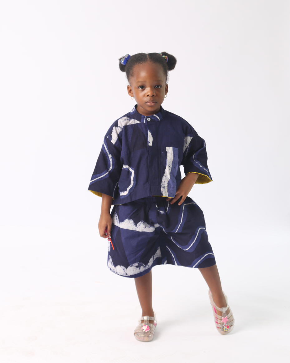 KIDS WHITE AND NAVY BLUE MULTIPRINT CROP SHIRT