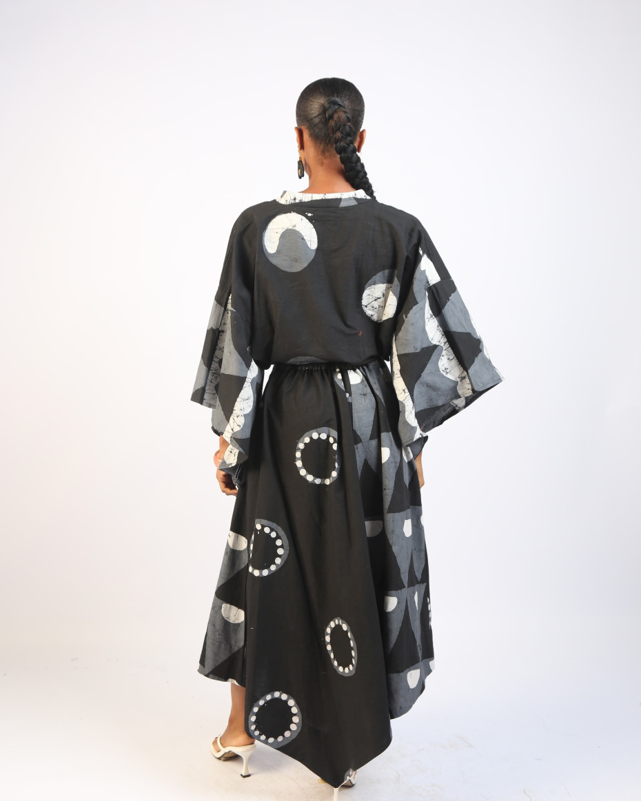 WHITE, GREY AND BLACK MULTIPRINT MIDI IRO SKIRT