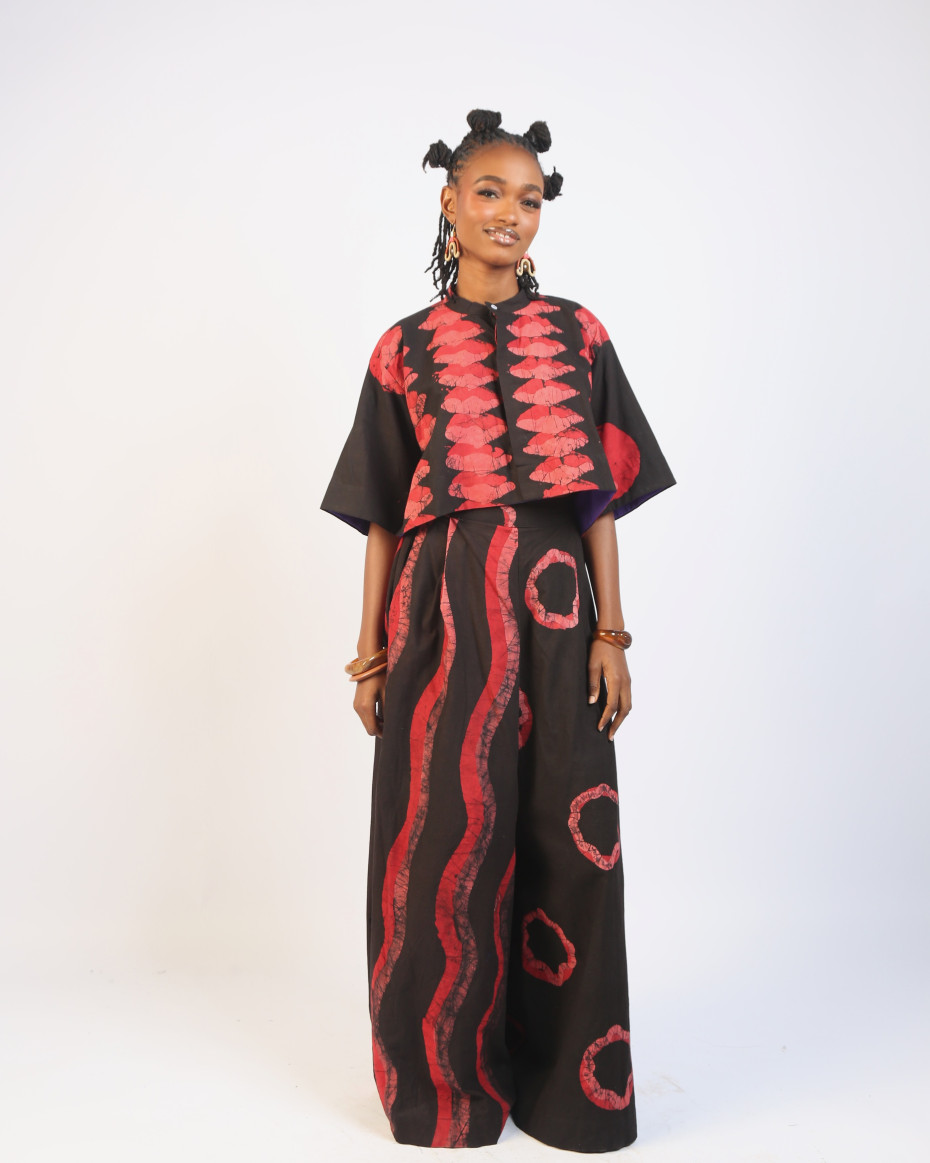 CORAL, RED AND BLACK MULTIPRINT CROP SHIRT