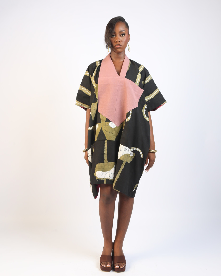 WHITE, NAVY AND BLACK MULTIPRINT MINI AGBADA WITH ASOOKE