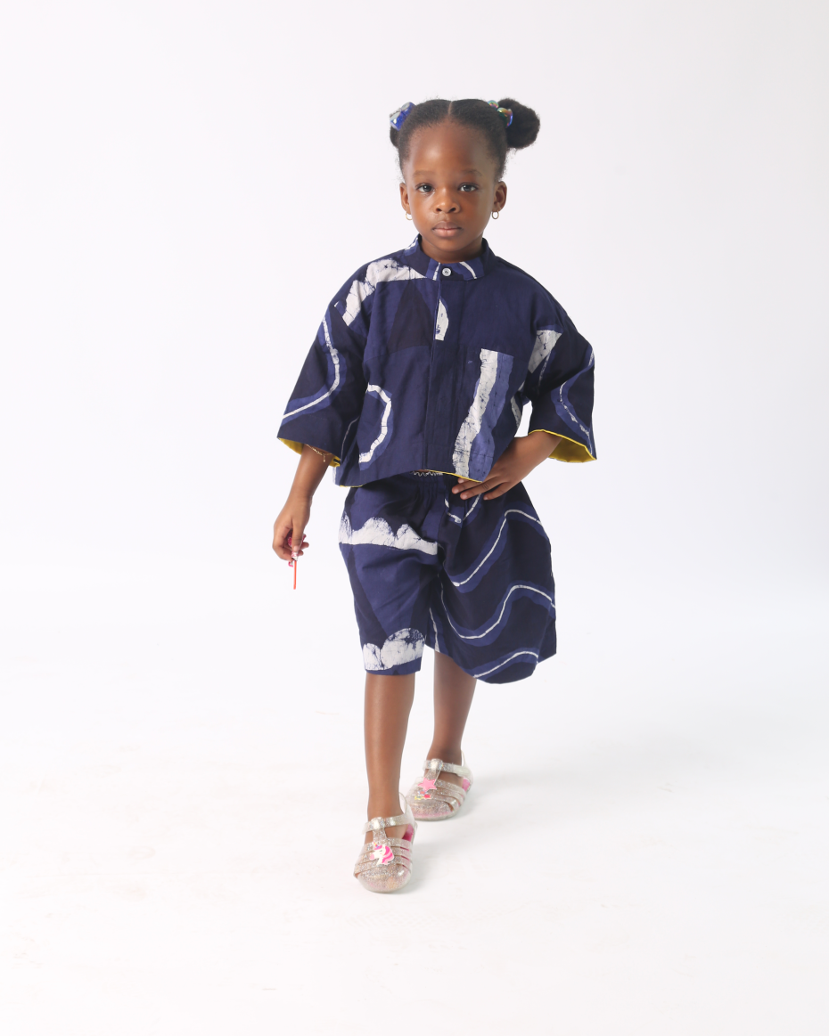 KIDS WHITE AND NAVY BLUE MULTIPRINT CROP SHIRT