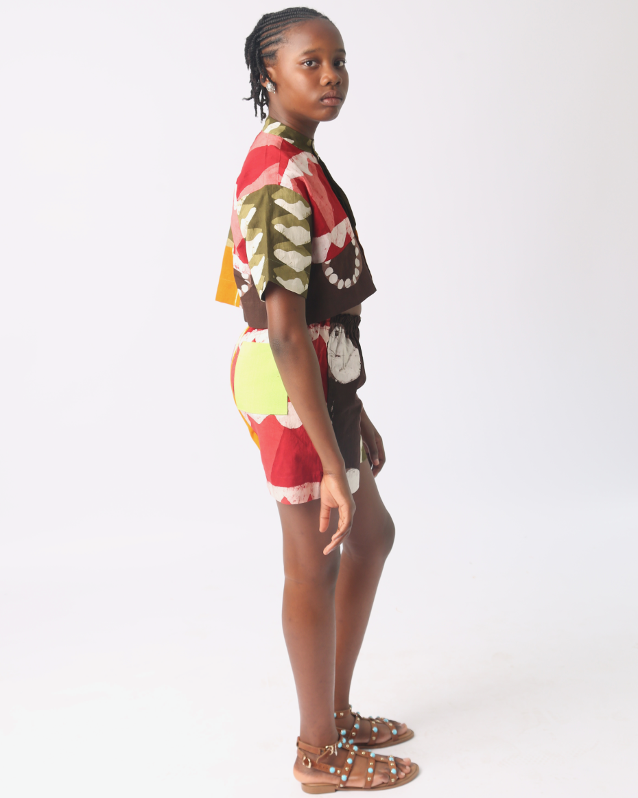 KIDS DARK MULTICOLOUR CROP SHIRT