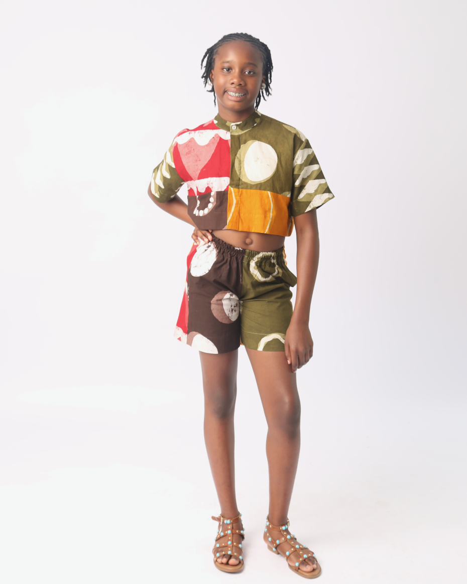 KIDS DARK MULTICOLOUR CROP SHIRT