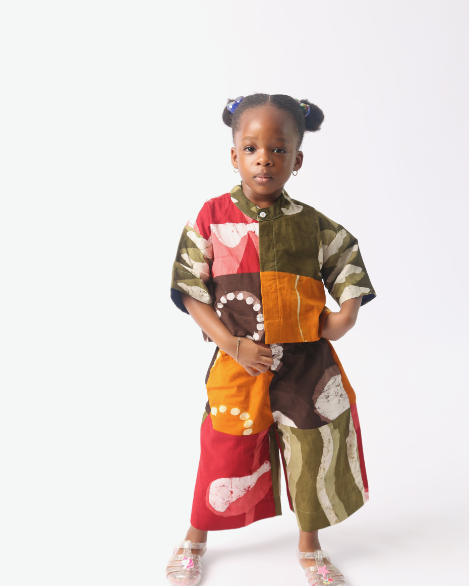 KIDS DARK MULTICOLOUR CROP SHIRT