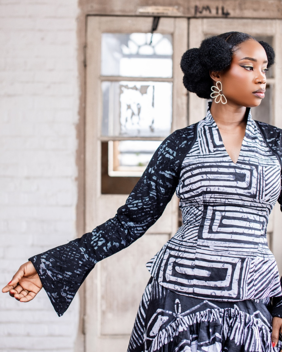 Poise Skirt Set